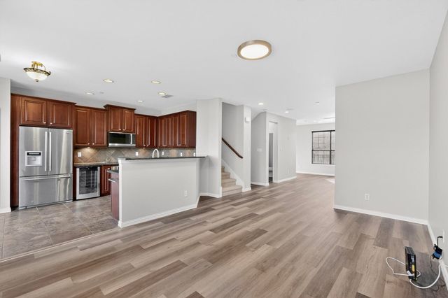 1527 Biltmore Lane, Irving, TX 75063