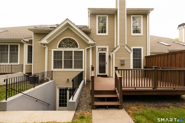 108 Imperial Court 108, Trumbull, CT 06611