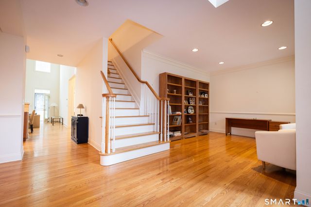 108 Imperial Court 108, Trumbull, CT 06611
