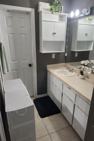 6115 N ALBANY AVENUE, Tampa, FL 33604