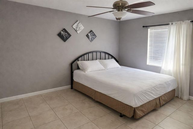 6115 N ALBANY AVENUE, Tampa, FL 33604