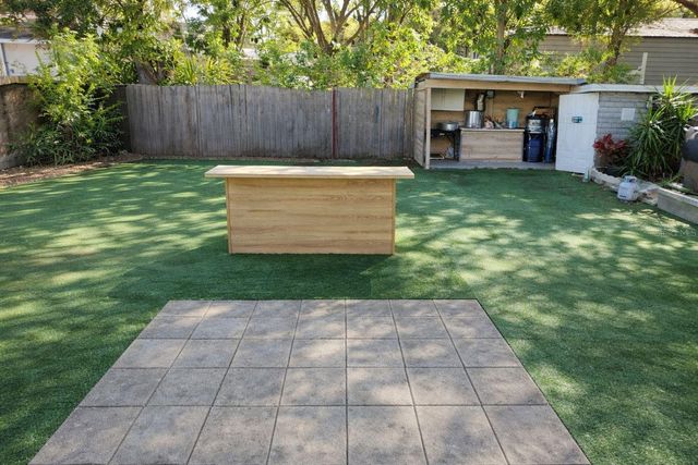 6115 N ALBANY AVENUE, Tampa, FL 33604