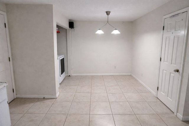 6115 N ALBANY AVENUE, Tampa, FL 33604