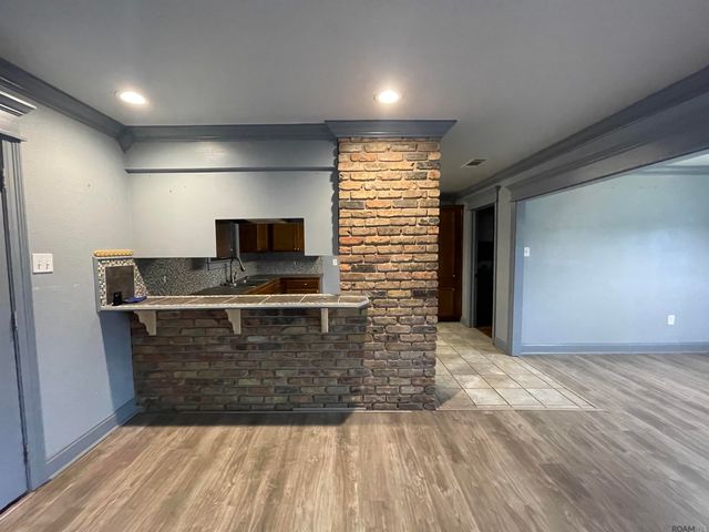 3320 Monterrey Dr, Baton Rouge, LA 70814