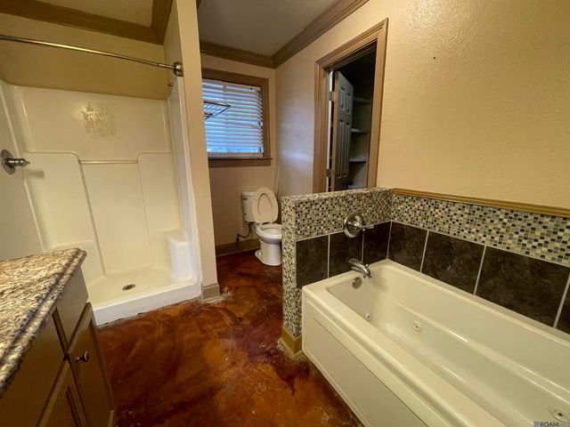 3320 Monterrey Dr, Baton Rouge, LA 70814