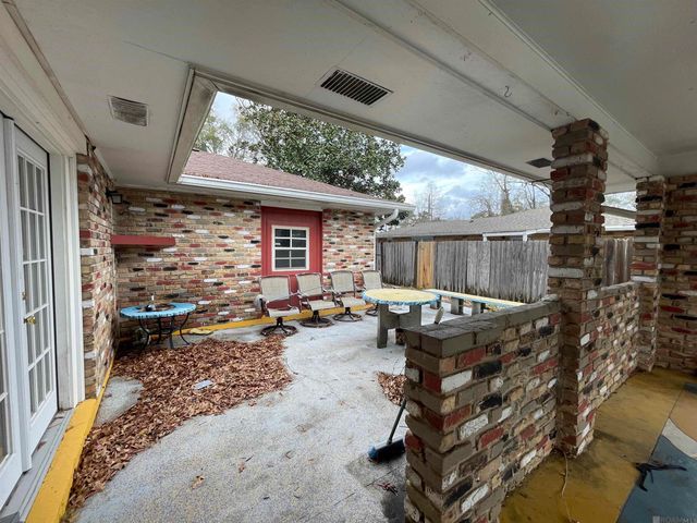 3320 Monterrey Dr, Baton Rouge, LA 70814