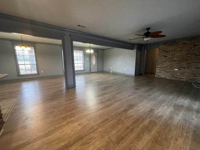 3320 Monterrey Dr, Baton Rouge, LA 70814