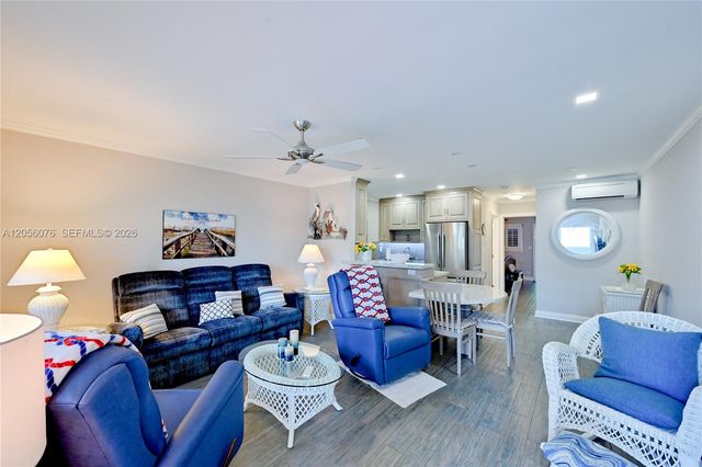 2170 NE 51 Court B6, Fort Lauderdale, FL 33308