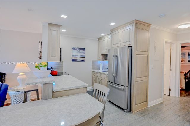 2170 NE 51 Court B6, Fort Lauderdale, FL 33308