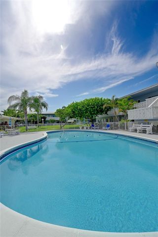 2170 NE 51 Court B6, Fort Lauderdale, FL 33308