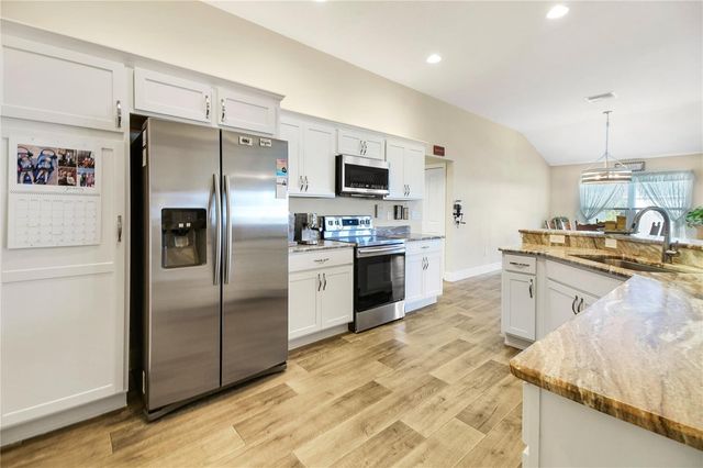 3323 ROHAN ROAD, Oxford, FL 34484