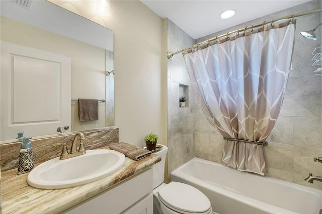 3323 ROHAN ROAD, Oxford, FL 34484