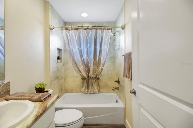 3323 ROHAN ROAD, Oxford, FL 34484