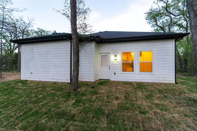 219 W Beachwood Loop, Trinidad, TX 75163