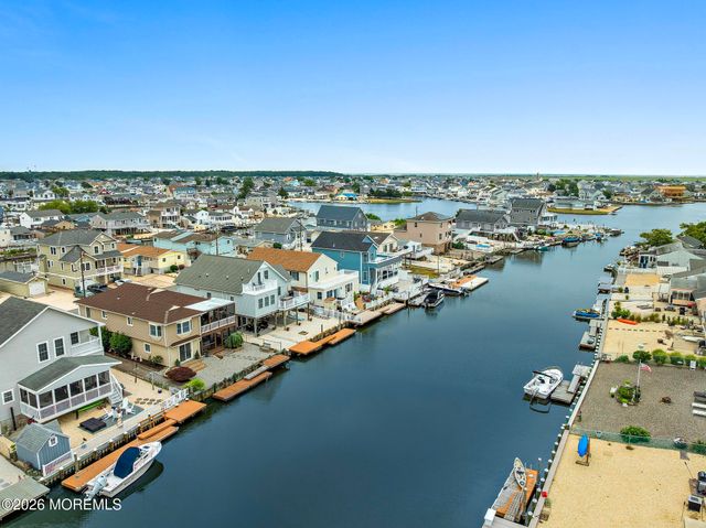 126 E Hudson Drive, Little Egg Harbor, NJ 08087