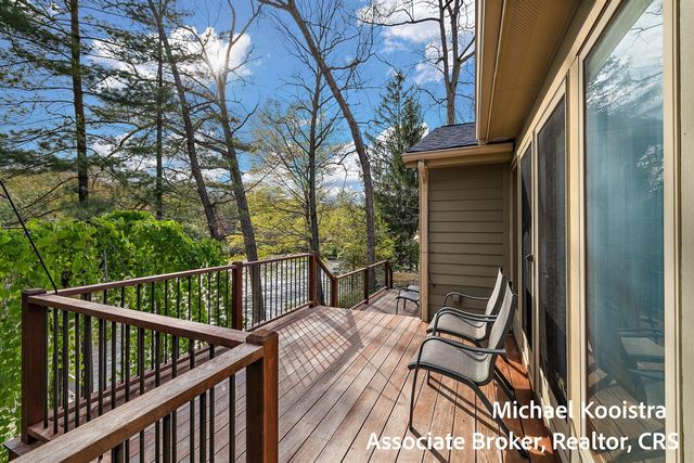 7320 Valhalla Drive, Alto, MI 49302