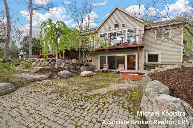 7320 Valhalla Drive, Alto, MI 49302