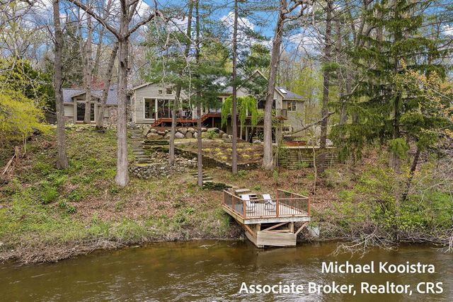 7320 Valhalla Drive, Alto, MI 49302