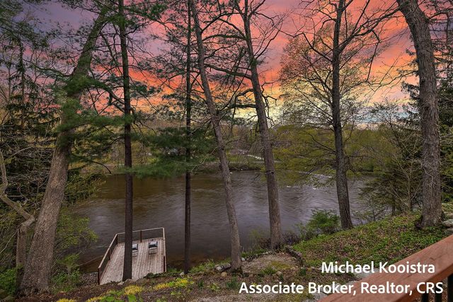 7320 Valhalla Drive, Alto, MI 49302
