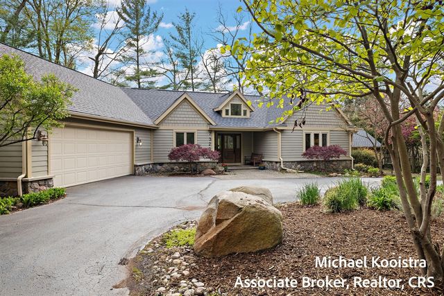 7320 Valhalla Drive, Alto, MI 49302
