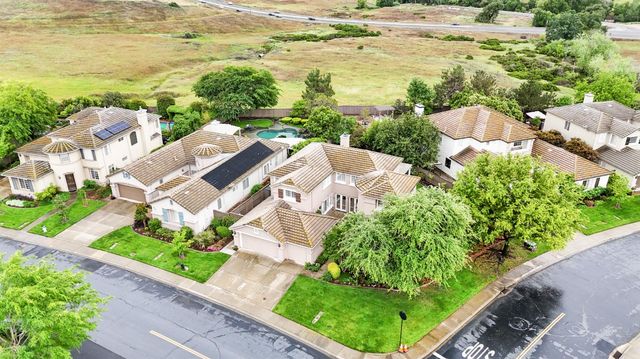 4836 Village Green Dr, El Dorado Hills, CA 95762