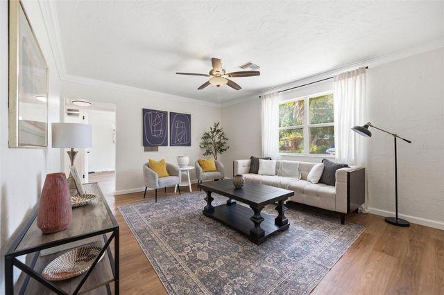 7242 LYNNWOOD AVENUE N, St Petersburg, FL 33710