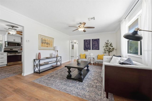 7242 LYNNWOOD AVENUE N, St Petersburg, FL 33710