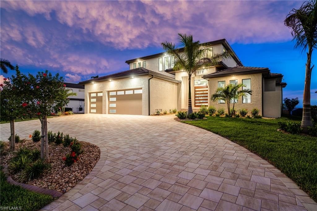 1024 Dolphin DR, CAPE CORAL, FL 33904 — exterior
