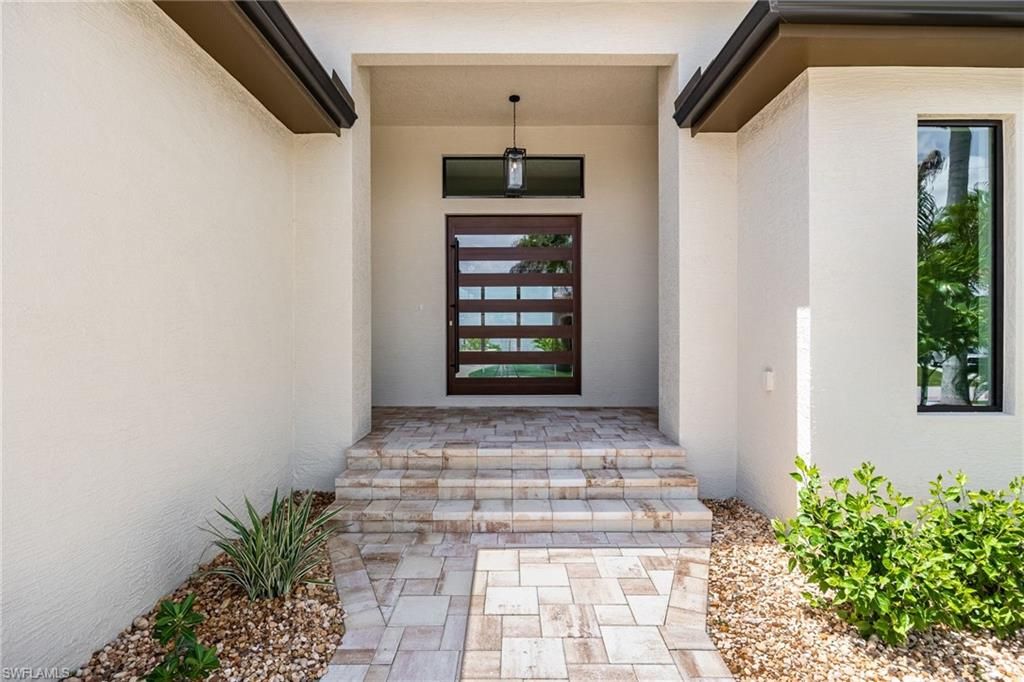 1024 Dolphin DR, CAPE CORAL, FL 33904 — photo 4