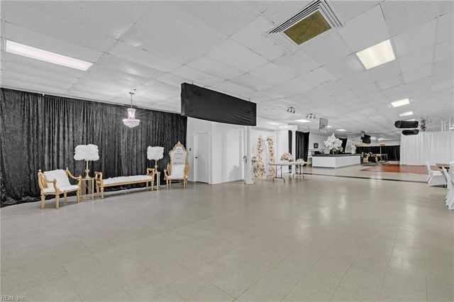 227 E Mercury BLVD, Hampton, VA 23669