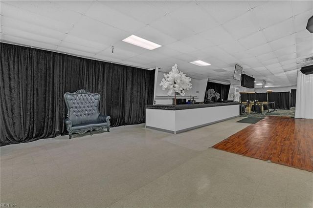 227 E Mercury BLVD, Hampton, VA 23669