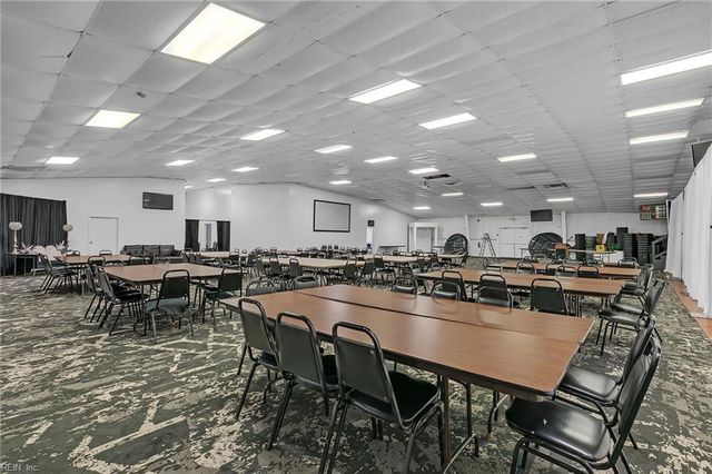 227 E Mercury BLVD, Hampton, VA 23669