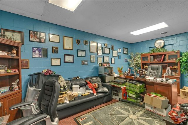 227 E Mercury BLVD, Hampton, VA 23669