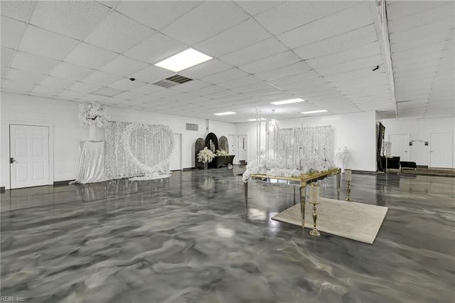 227 E Mercury BLVD, Hampton, VA 23669