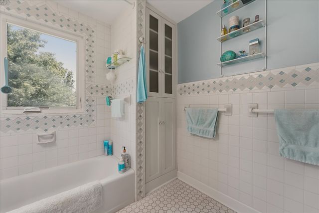 335 Pullen Ave, Nashville, TN 37207