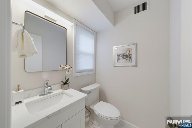 2161 Ellery Avenue, Fort Lee, NJ 07024