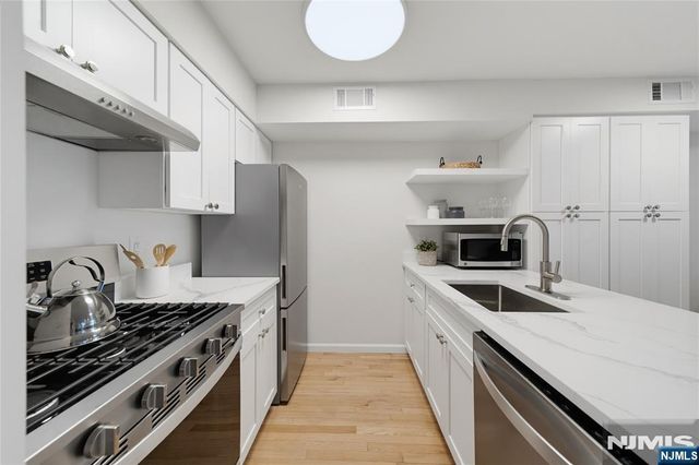 2161 Ellery Avenue, Fort Lee, NJ 07024