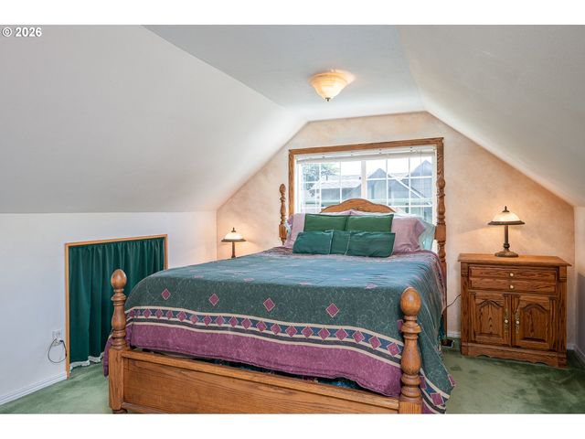 5044 Ne CULLY Blvd, Portland, OR 97218