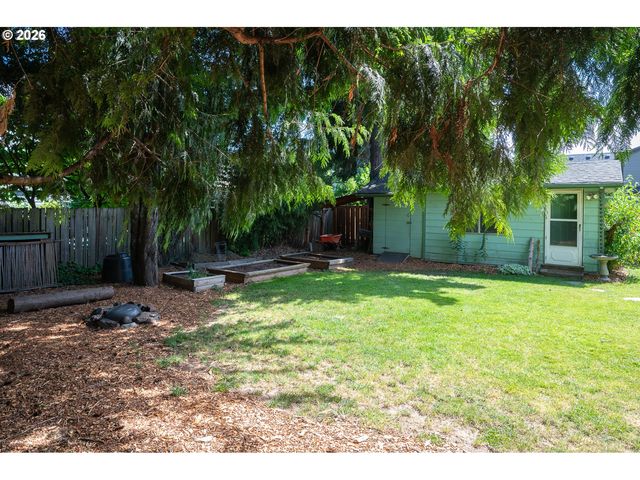 5044 Ne CULLY Blvd, Portland, OR 97218