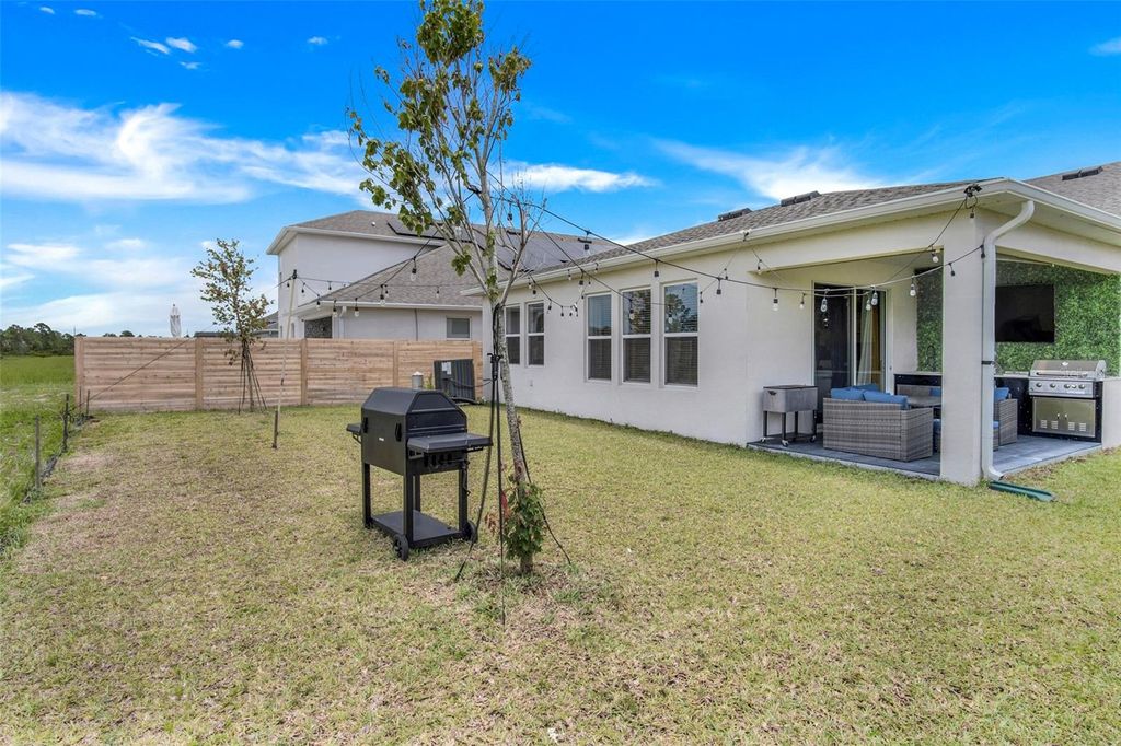 Image 4 of property listing at 18863 RAWSON STREET, Orlando, FL 32827