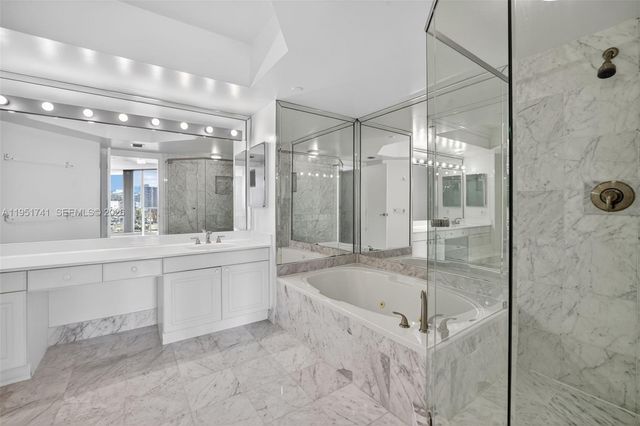 3640 Yacht Club Dr 708, Aventura, FL 33180