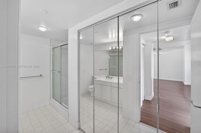 3640 Yacht Club Dr 708, Aventura, FL 33180