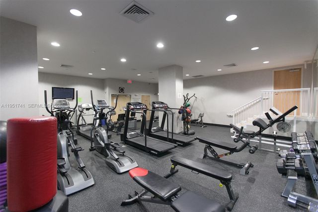 3640 Yacht Club Dr 708, Aventura, FL 33180