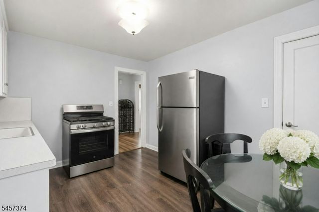 372 South Union Ave, Cranford Twp., NJ 07016