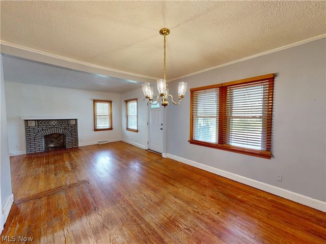 1560 Biltmore Road, Lyndhurst, OH 44124