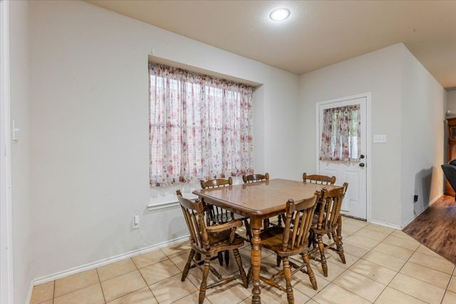 7234 Summit Parc Drive, Dallas, TX 75249