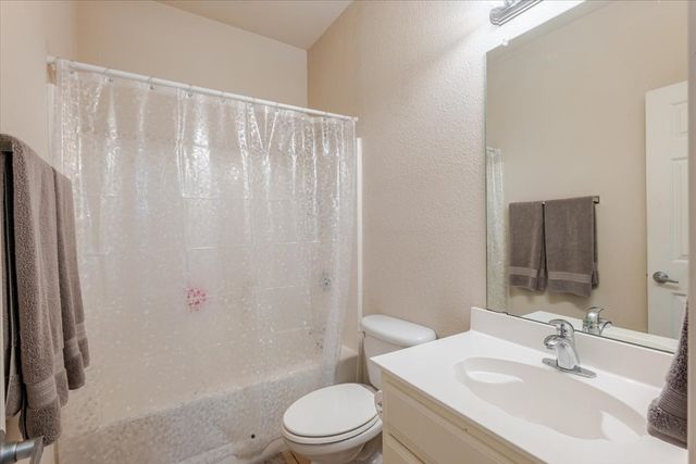 7234 Summit Parc Drive, Dallas, TX 75249