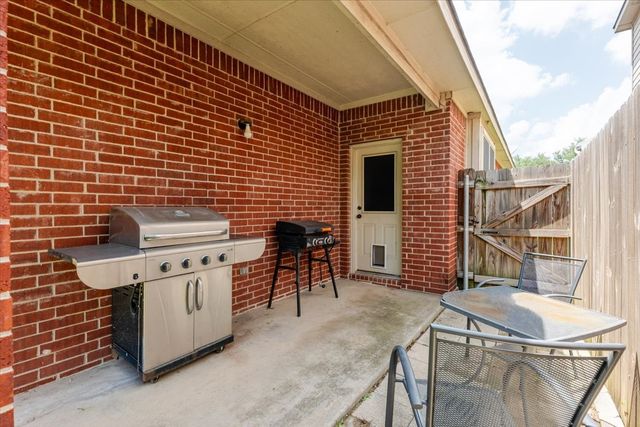 7234 Summit Parc Drive, Dallas, TX 75249