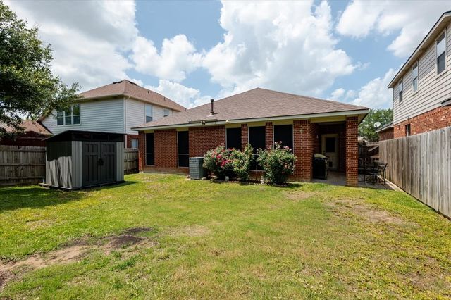 7234 Summit Parc Drive, Dallas, TX 75249