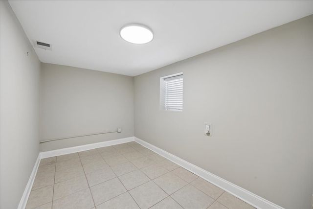 4817 W Dakin Street, Chicago, IL 60641